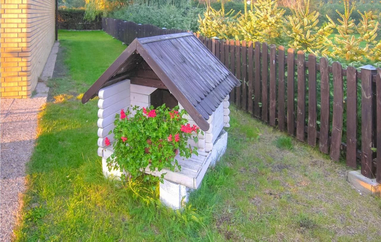 Cozy Apartment In Nowe Warpno With Wifi Екстериор снимка
